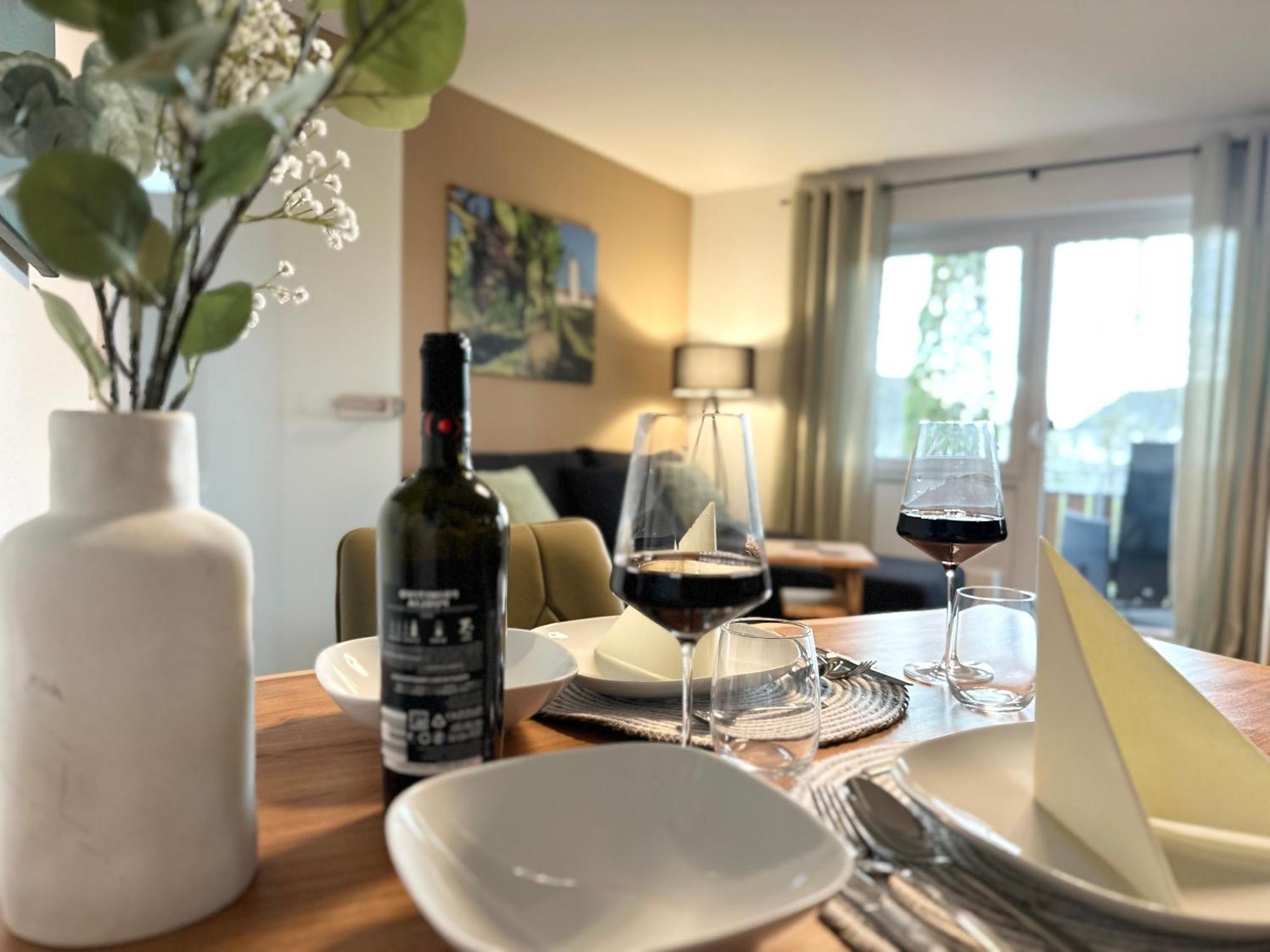 Seehaus Aachblick, Exklusive Appartements Und Ferienwohnungen 울딘겐물호펜 외부 사진