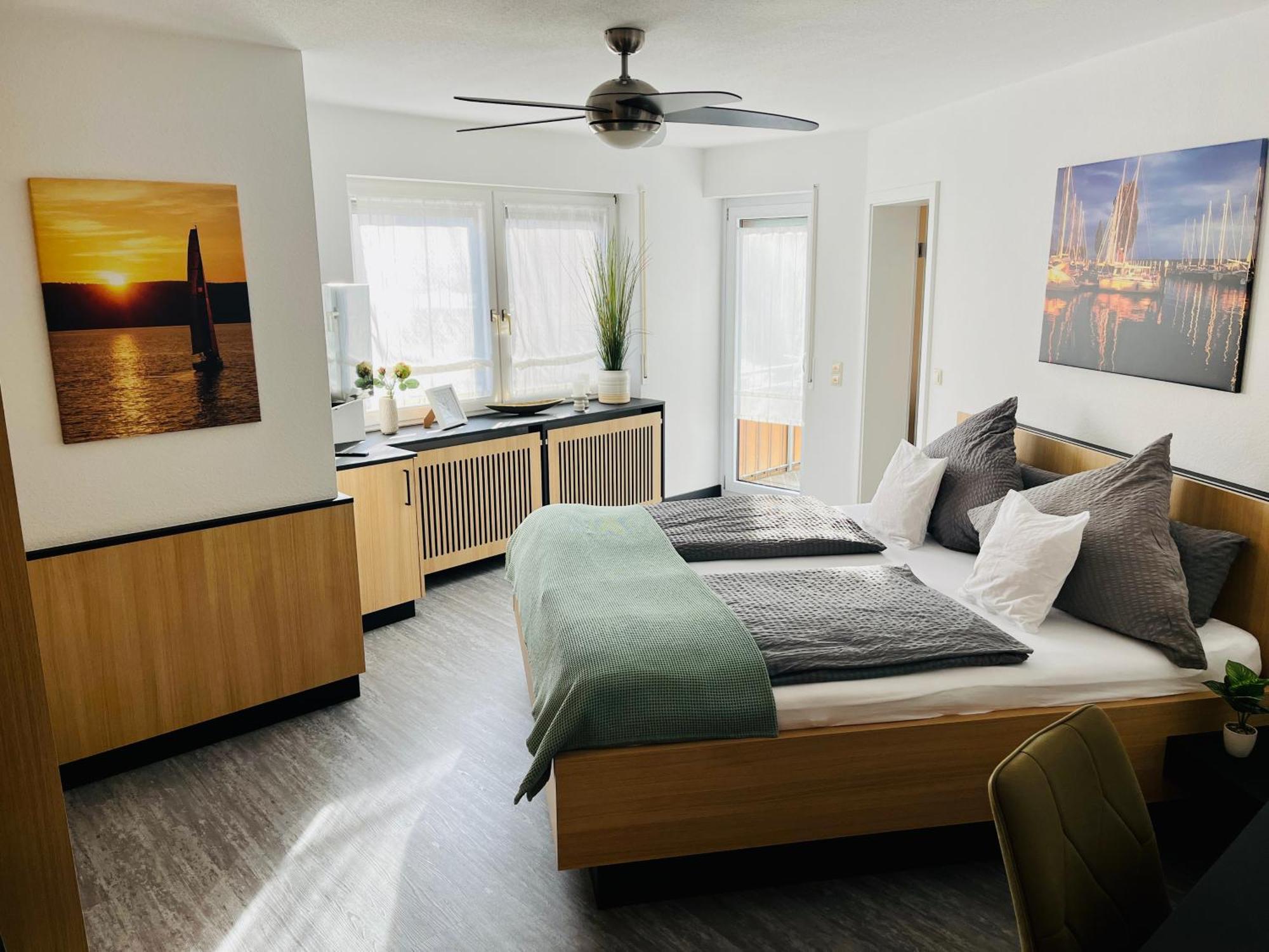 Seehaus Aachblick, Exklusive Appartements Und Ferienwohnungen 울딘겐물호펜 외부 사진